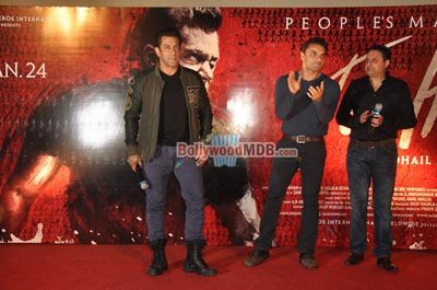Salman Khan launches film 'JAI HO' trailer