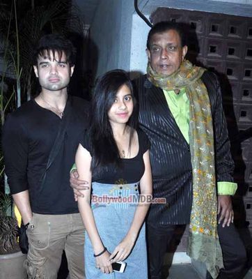 Deepika Padukone, Mithun Chakraborty, Mahakshay among Bolly Celebs at Shiamak Davar's show Selcouth