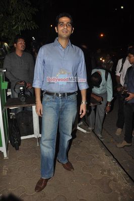 Bolly Celebs at Shahid Kapoor hosted success party of 'R... Rajkumar'