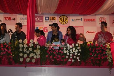 Bolly Celebs at HCG Pinkathon 2013 for breast awareness