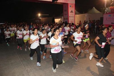 Bolly Celebs at HCG Pinkathon 2013 for breast awareness
