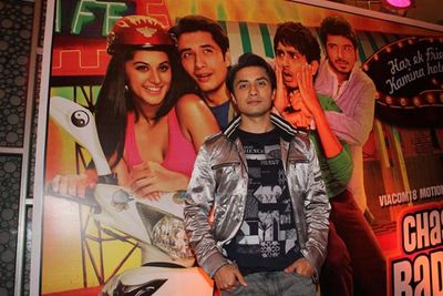 Ali Zafar, Siddharth, Dibyendu, Tapsee Pannu at film CHASHME BADDOOR music launch at the Infiniti Mall