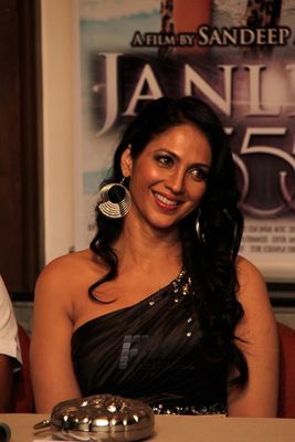 Bollywood Celebrity attended the success celebration of her last movie 'Janleva 555' and the first look launch of her new film 'Tum ho Yaara'.