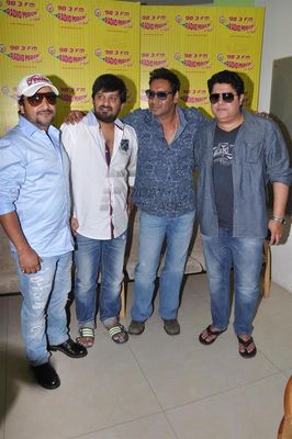 Dashing Ajay Devgn Along With the Team of His Upcoming Film 'Himmatwala' At the Promotional Event 'Himmatwala'