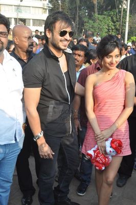 Jayanta Bhai Ki Luv Story promotion of Valentine day spl at crater road Bandra