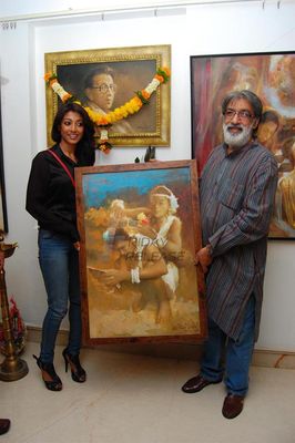 Paoli Dam and Bappi Lahiri were present at the inauguration of Painter Prithvi Soni's painting exhibition