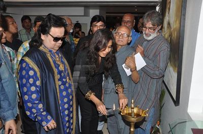 Paoli Dam and Bappi Lahiri were present at the inauguration of Painter Prithvi Soni's painting exhibition