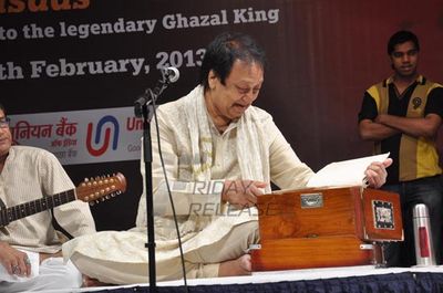 The Singers Bhupinder and Mitali Singh Gave A Fabulous Performance at 'Ek Ehsaas - A Legendary Tribute' Musical Concert on Birth Anniversary of Gazal Singer Late Jagjit Singh