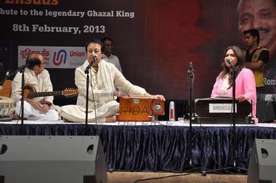 The Singers Bhupinder and Mitali Singh Gave A Fabulous Performance at 'Ek Ehsaas - A Legendary Tribute' Musical Concert on Birth Anniversary of Gazal Singer Late Jagjit Singh