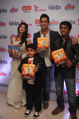TV stars Mohit Raina, Sonarika Bhadoria, Sadhil Kapoor & Rushiraj Pawar during the unveiling of Life Oks serial Devon ke Dev Mahadev the limited edition DVD set at Hotel Trident