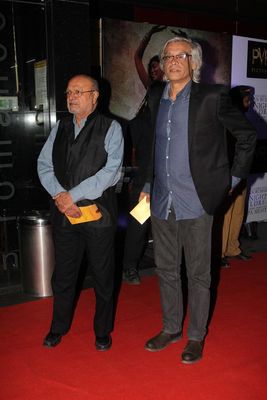 Well known author Salman Rushdie, Bollywood actors Shriya Saran, Rahul Bose, Shahana Goswami, director Deepa Mehta attends the premiere show of their recent film 'Midnight's Children'