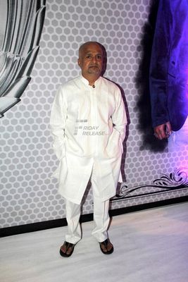 Big B, Junior B and noted actor Manoj Kumar attending famous music director Adesh Shrivastava's Global Sounds of Peace Concert.