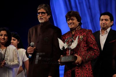 Big B, Junior B and noted actor Manoj Kumar attending famous music director Adesh Shrivastava's Global Sounds of Peace Concert.