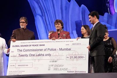 Big B, Junior B and noted actor Manoj Kumar attending famous music director Adesh Shrivastava's Global Sounds of Peace Concert.