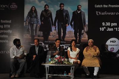 Kamal Haasan and Pooja Kumar at press meet to announce film 'Vishwaroop' premiere tie up with Videocon DTH at Hotel JW Marriott