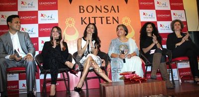 Malaika Arora Khan, Amrita Arora Ladak & Gauri Shinde at launch of book BONSAI KITTEN by Lakshmi Narayan at Title Waves Bookstore
