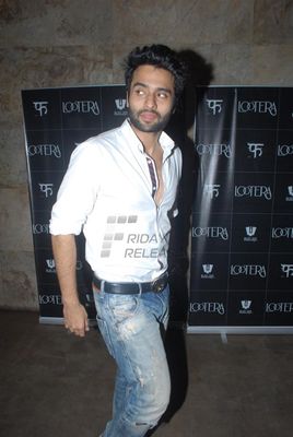 Bolly Celebs snapped at 'LOOTERA' special screening