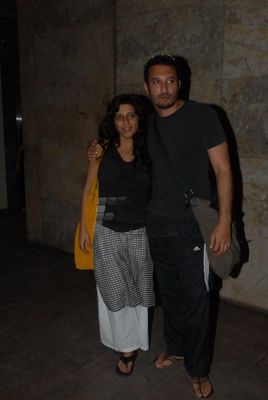 Bolly Celebs snapped at 'LOOTERA' special screening
