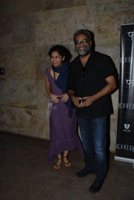 Bolly Celebs snapped at 'LOOTERA' special screening
