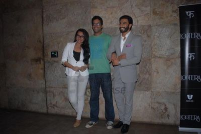Bolly Celebs snapped at 'LOOTERA' special screening