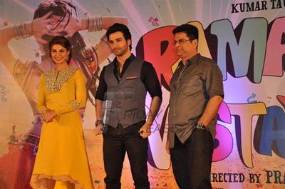 Jacqueline Fernandez & Girish Taurani at new song launch of 'RAMAIYA VASTAVAIYA'