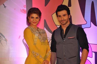 Jacqueline Fernandez & Girish Taurani at new song launch of \'RAMAIYA VASTAVAIYA\'