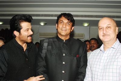 Bolly celebs graced the 50th wedding anniversary of veteran actors Ramesh Deo and Seema Deo