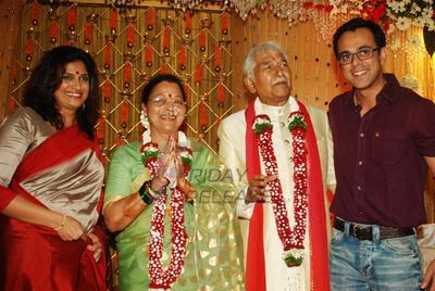 Bolly celebs graced the 50th wedding anniversary of veteran actors Ramesh Deo and Seema Deo