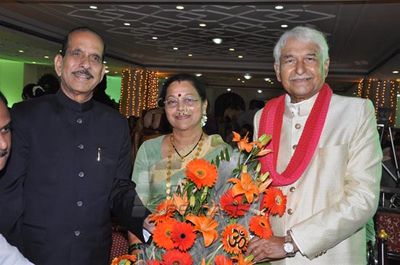 Bolly celebs graced the 50th wedding anniversary of veteran actors Ramesh Deo and Seema Deo