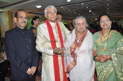 Bolly celebs graced the 50th wedding anniversary of veteran actors Ramesh Deo and Seema Deo