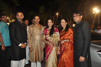 Bolly celebs graced the 50th wedding anniversary of veteran actors Ramesh Deo and Seema Deo