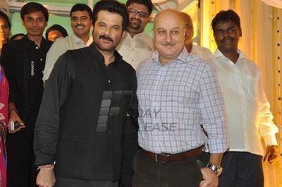 Bolly celebs graced the 50th wedding anniversary of veteran actors Ramesh Deo and Seema Deo