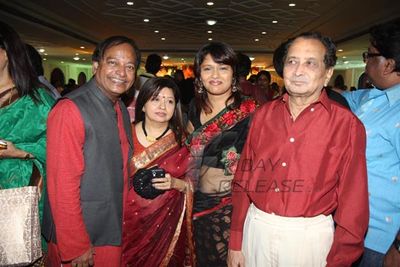 Bolly celebs graced the 50th wedding anniversary of veteran actors Ramesh Deo and Seema Deo