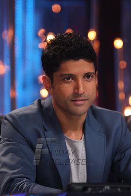 Farhan Akhtar at Jhalak Dikhhla Jaa Season 6 sets promoting film 'BHAAG MILKHA BHAAG'
