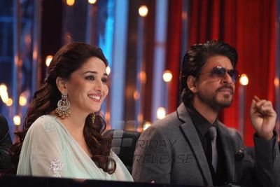 Shah Rukh Khan on Jhalak Dikhhla Jaa Season 6 sets promoting film 'CHENNAI EXPRESS'