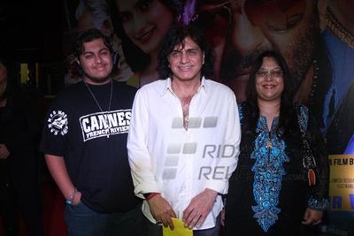 Bollywood celebs graced the premiere of 'Policegiri'