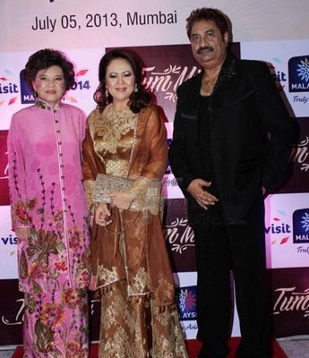 Vidya Malvade, Pooja Batra, Deepti Bhatnagar at 'Tum Mile' music album launch