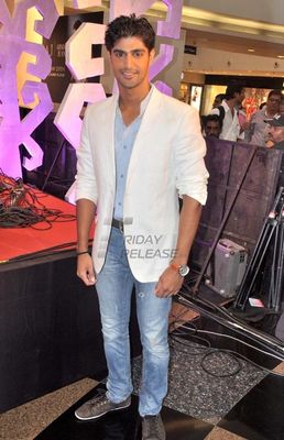 Tanuj Virwani, Neha Hinge & Remo Fernandes at film 'LUV U SONIYO' music launch