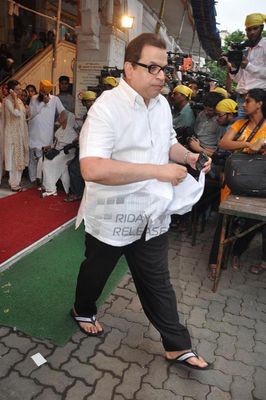 Amitabh Bachchan, Dilip Kumar among Bollywood Celebs at the prayer meet for actor Pran