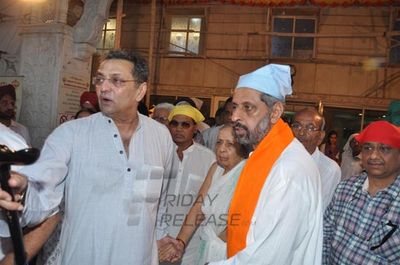 Amitabh Bachchan, Dilip Kumar among Bollywood Celebs at the prayer meet for actor Pran
