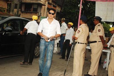 Amitabh Bachchan, Dilip Kumar among Bollywood Celebs at the prayer meet for actor Pran