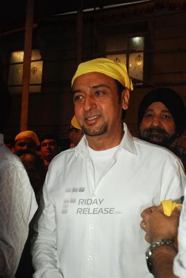 Amitabh Bachchan, Dilip Kumar among Bollywood Celebs at the prayer meet for actor Pran