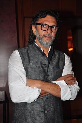 Farhan Akhtar, Sonam Kapoor, Prakash Raj at film 'BHAAG MILKHA BHAAG' success party