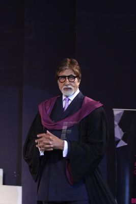 Amitabh Bachchan with musicians Pandit Shivkumar Sharma and Hariprasad Chaurasia felicitated