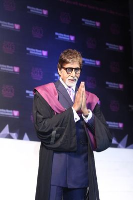 Amitabh Bachchan with musicians Pandit Shivkumar Sharma and Hariprasad Chaurasia felicitated