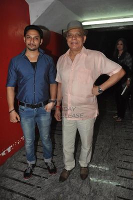 Bolly Celebs at film Ramaiya Vastavaiya special screening
