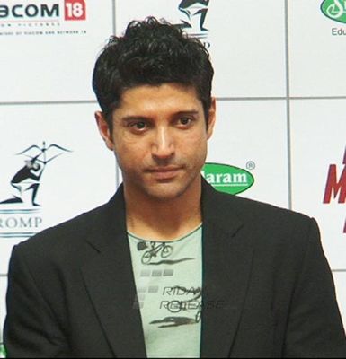 Farhan Akhtar Promotes 'Bhaag Milkha Bhaag' in his own school
