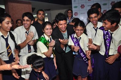 Farhan Akhtar Promotes 'Bhaag Milkha Bhaag' in his own school