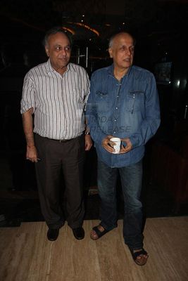Shilpa Shukla & Shadab Kamal at the press conference of film 'B.A. Pass'