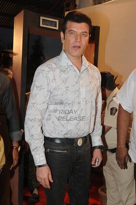 Bolly Celebs at Sharad Pawar\'s Iftar Party
